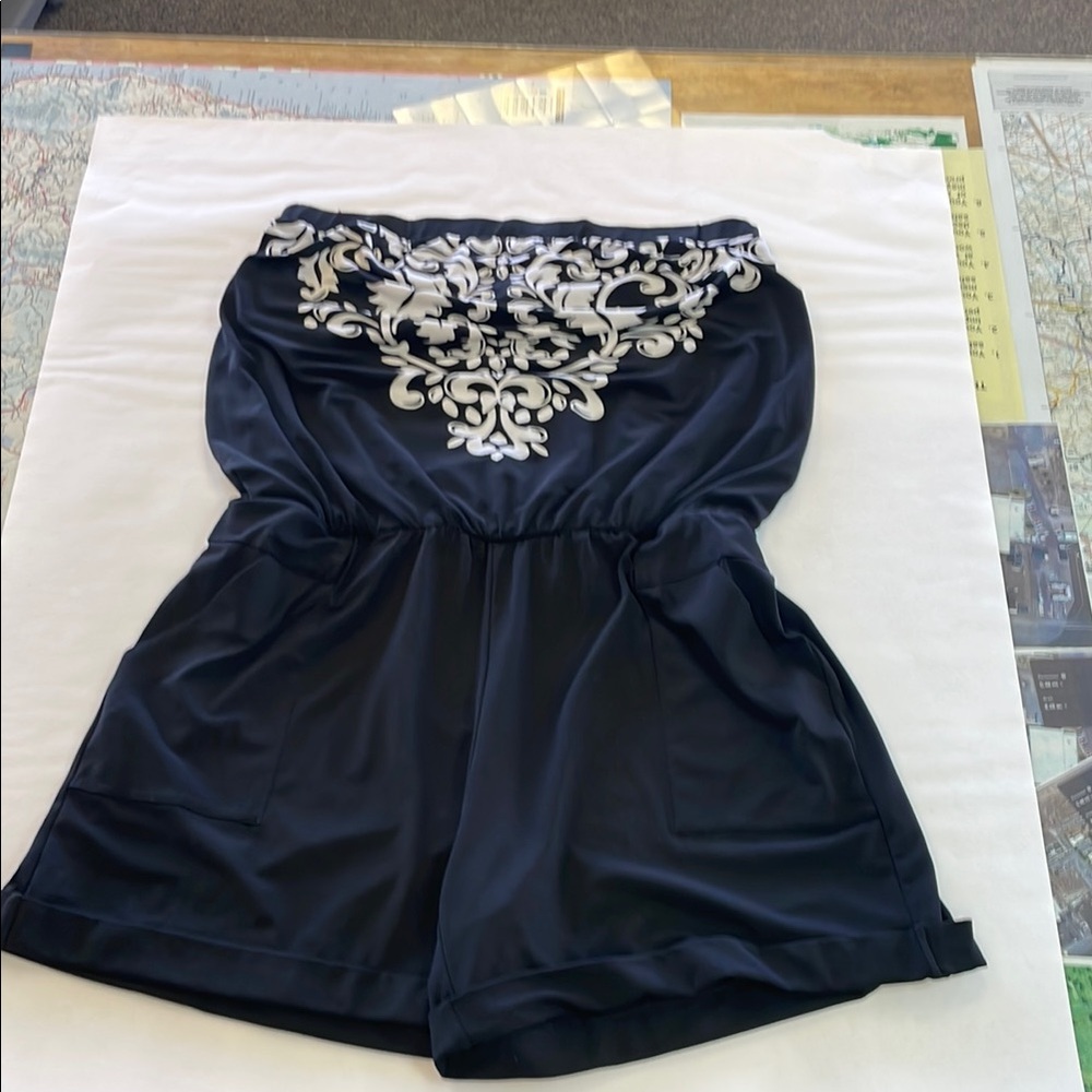 Elegant Black and White Women's Shorts